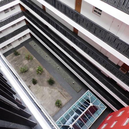 Art Deco Building On Vibrant Sauchiehall Street Glasgow Extérieur photo